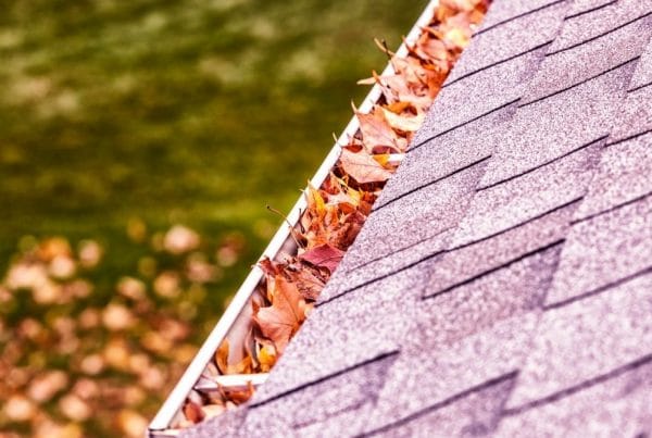 12 Warning Signs Your Eavestroughs Need To Be Replaced | Barrie Ontario warning-signs-you-may-need-to-replace-your-eavestroughs