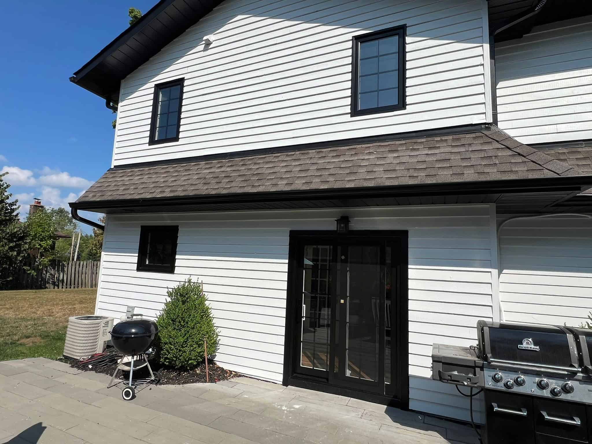 window replacement Innisfil,Bay window installation innisfil,patio door installation,black frame window | Weaver Exterior Remodeling Barrie Ontario